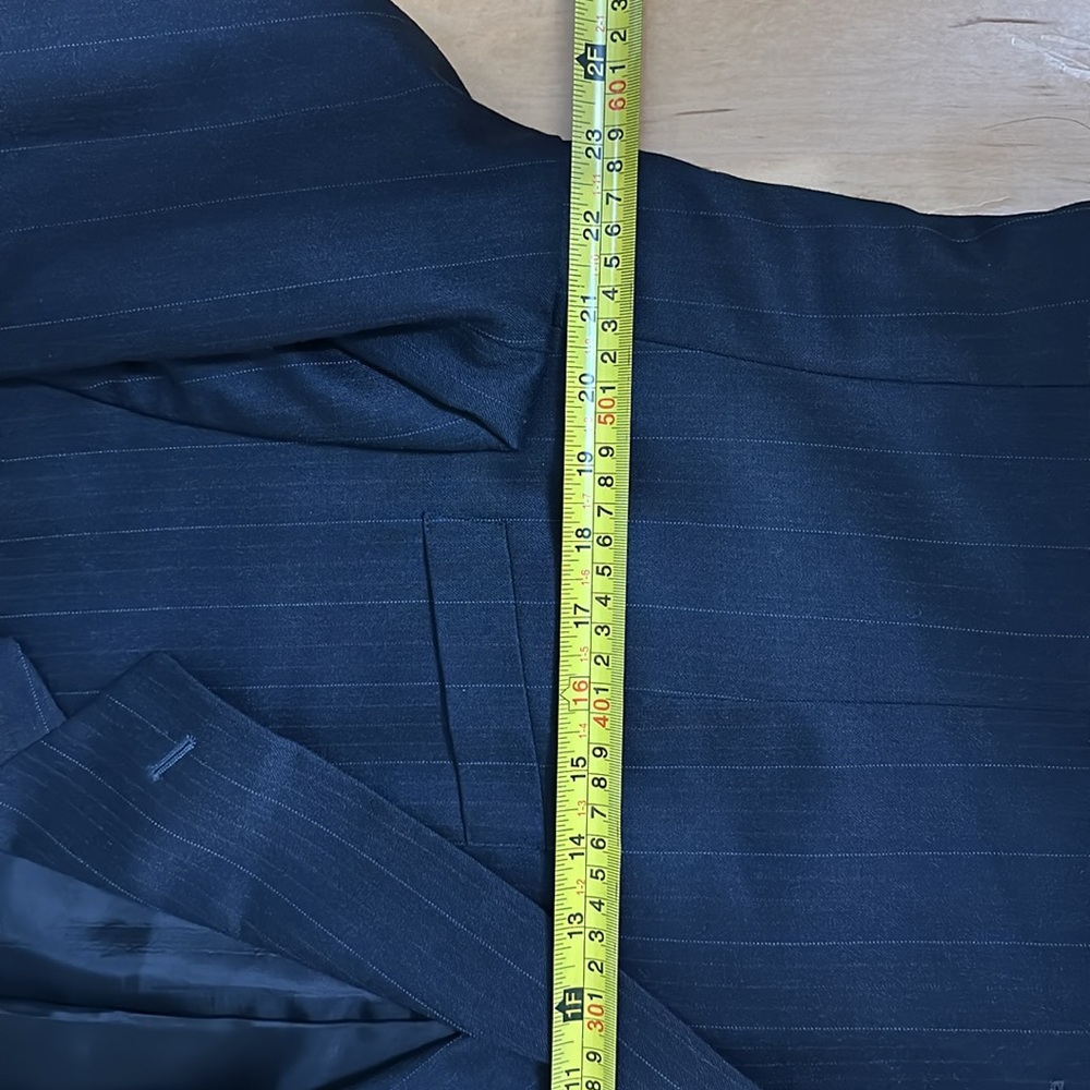 Dario Di Napoli 100% Wool and Cashmere 2 Pieces Suit, Striped Black Color. - Picture 13 of 16
